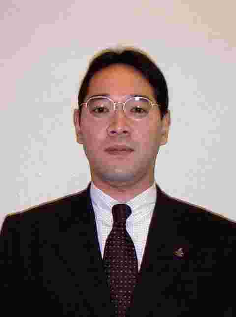 大石　純