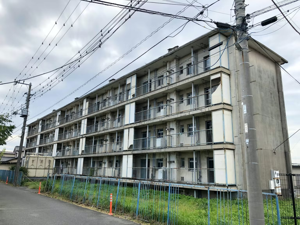 アパート建て替えすべき？建て替えを検討すべきタイミングと費用を解説