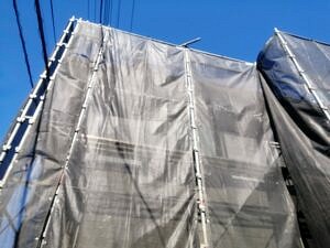 養生シートを設置した後の様子がわかる画像