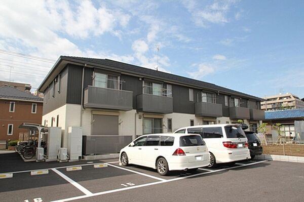 RC造2階建てアパートの建築事例1