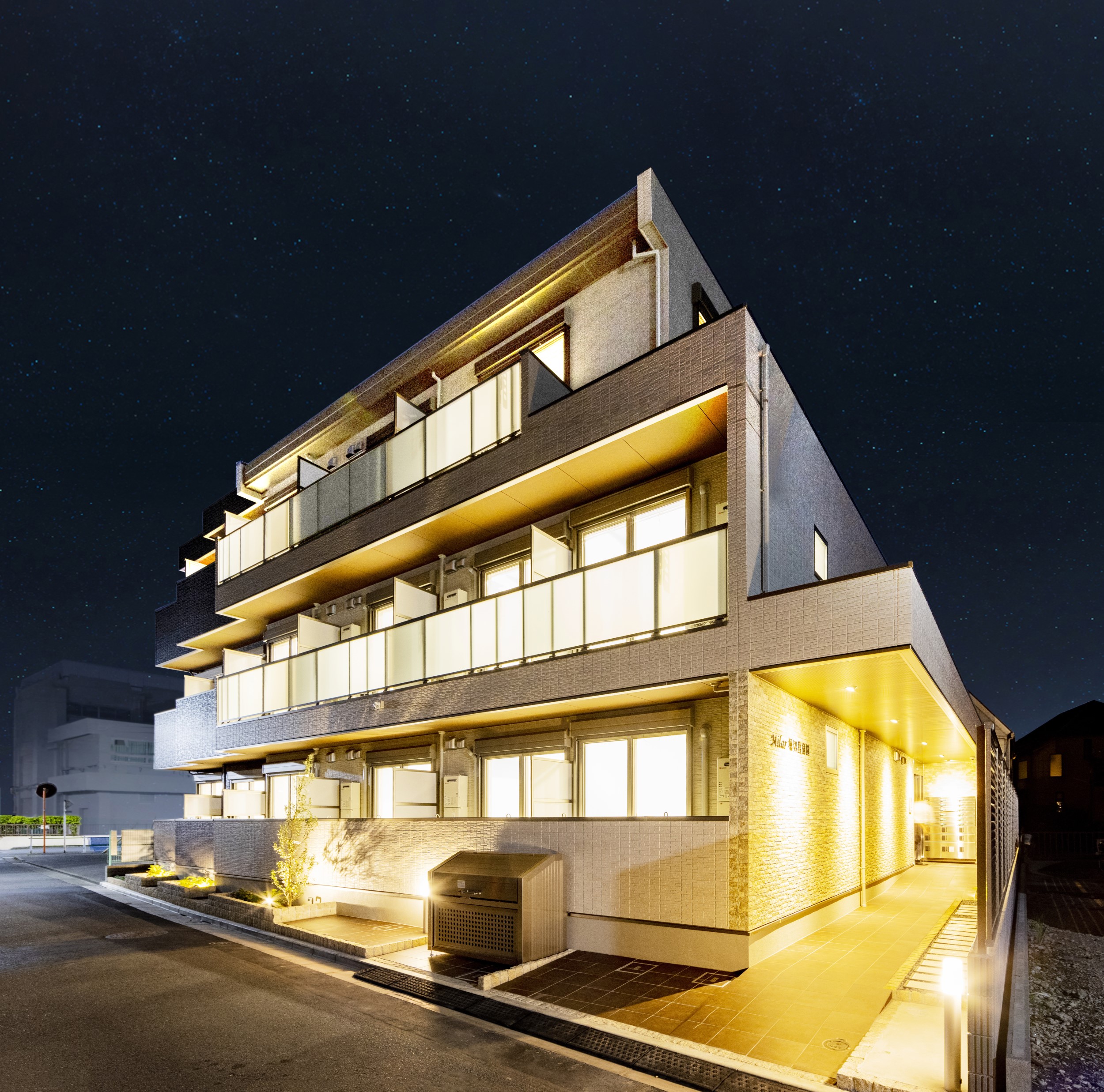 鉄骨造３階建てマンションの建築事例1