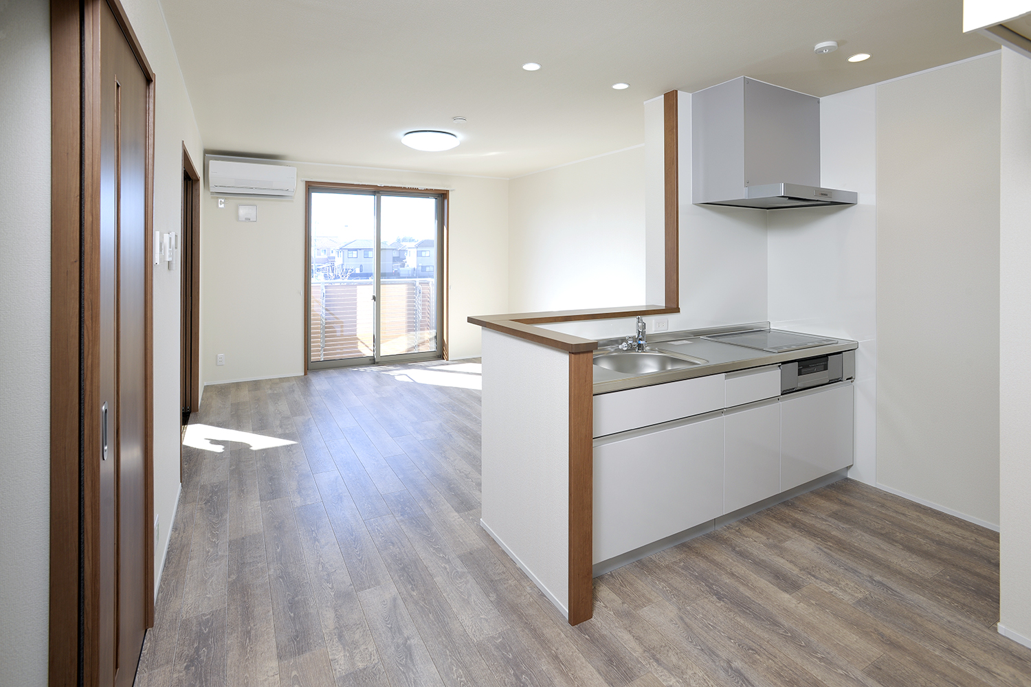 鉄骨造2階建てアパートの建築事例3