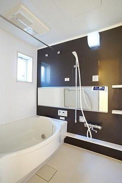 RC造2階建てアパートの建築事例4